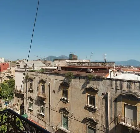 Schisa * Naples